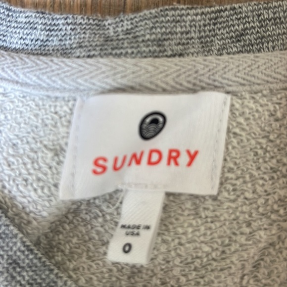 grey crewneck - Picture 3 of 3